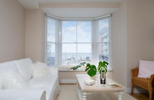 Aberystwyth Apartment | 1 Lisburne House