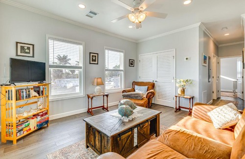 Truckland House | 1 Mi to Beach Access Home with Porch in Fort Myers!