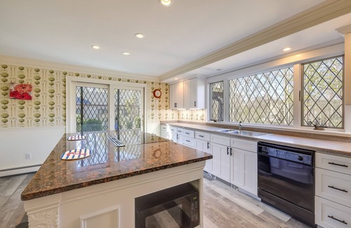 East Sandwich House | 1 Mi to Beach: Spacious Retreat in East Sandwich!