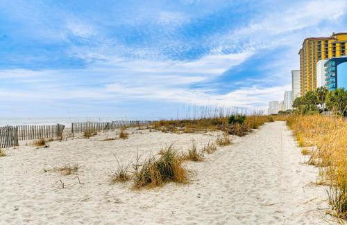 Myrtle Beach Apartment | 1 Mi to Boardwalk and Dtwn Myrtle Beach Condo