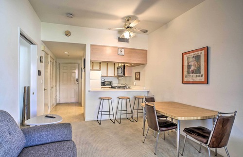Cathedral City Condo | 1 Mi to Dtwn Cathedral City: Condo w/Balcony