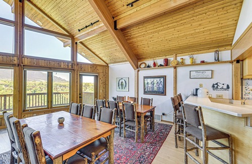 Red Lodge Cabin | 1 Mi to Dtwn Red Lodge: Mtn-View Cabin Getaway
