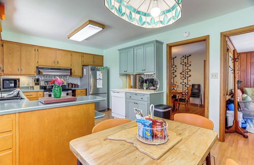 Tiffin House | < 1 Mi to Dtwn Tiffin: Home w/Outdoor Space!