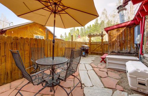 Grand Lake House | 1 Mi to Grand Lake Pet-Friendly Cabin with Grill!