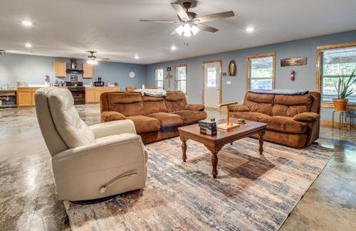 Higden House | 1 Mi to Greers Ferry Lake! Outdoor Adventure Base