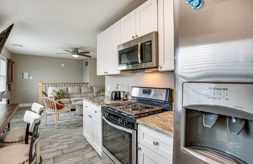 Brigantine Condo | 1 Mi to Marina District: Bright Duplex Condo