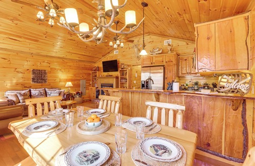 Blairsville Cabin | 1 Mi to Nottely Lake: Home w/Furnished Deck!