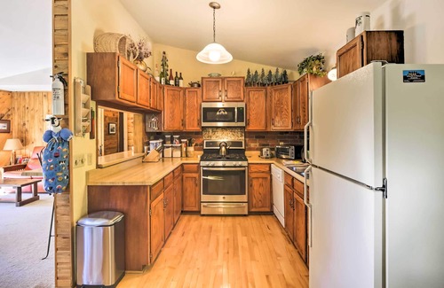 Breckenridge House | 1 Mi to Peak 7: Home w/Hot Tub in Breckenridge!