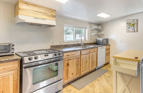 Mountain View Apartment | 1 Mi to Tennyson St Shops & Eats: Laid-Back Apt
