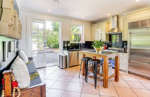 North and East House | 1 Mi to Train: Bay Area Home w/Skyline Views!