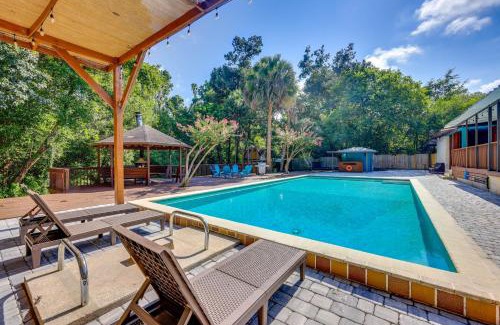 Gainesville House | 1 Mi to UF Campus Group Retreat with Outdoor Oasis