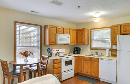 Morgantown Apartment | 1 Mi to WVU: Morgantown Apartment Near Hospitals
