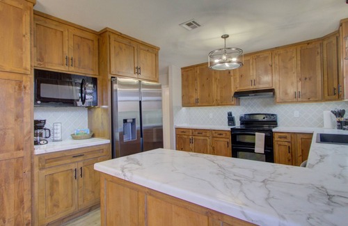 Claremore House | 1 min from the lake! Great house for a fun getaway.