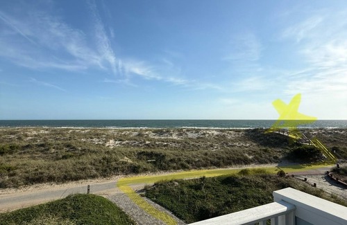 South Beach House | 1 MINUTUE WALK TO BEACH FROM BHI BEACH FRONT HOME