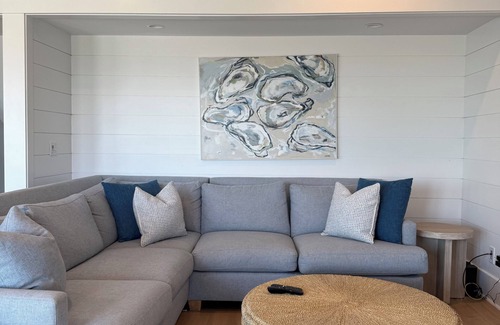 South Beach House | 1 MINUTUE WALK TO BEACH FROM BHI BEACH FRONT HOME