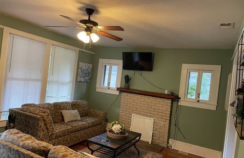 Gainesville House | 1 of 2 Centrally Located 3 Bedroom Front House