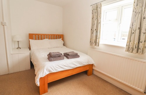 Cheshire West and Chester Cottage | 1 Organsdale Cottages, KELSALL