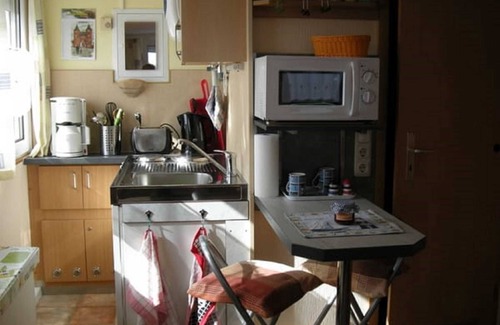 Hiddensee Apartment | 1 room apartment - Holiday home Boddenblick