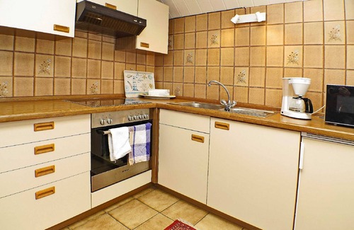 Tinnum Cottage | 1-room apartment no. 1 - Pension Froeschel