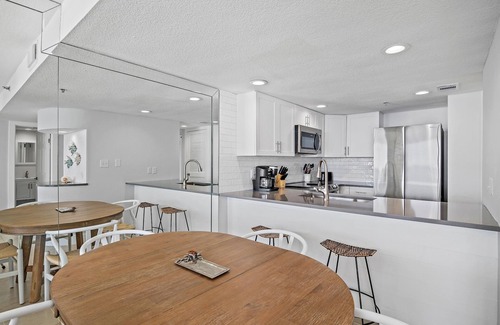 Seagrove Beach Condo | 1 Seagrove Place Beachfront Condo, Beach Access
