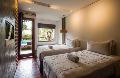 Ubud Hotel | 1 Superior Paddies View 5 Minute with with Yoga Barn