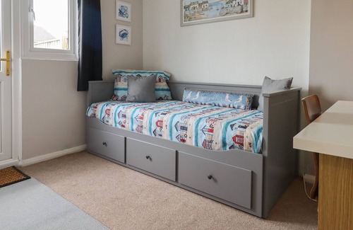 Liverton Cottage | 1 TAYLORS NEWTAKE, pet friendly, with a garden in Newton Abbot
