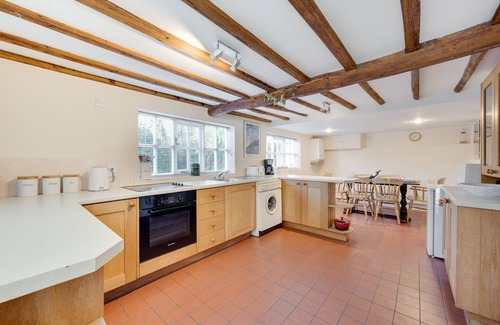 Martlesham Heath House | 1 The Knoll - Three Bedroom House, Sleeps 6