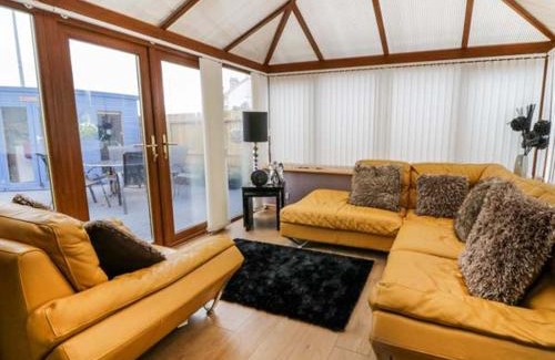 Cemaes Bay House | 1 The Old Smithy