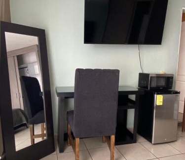 Leon Apartment | 1 VENATOR House Boutique