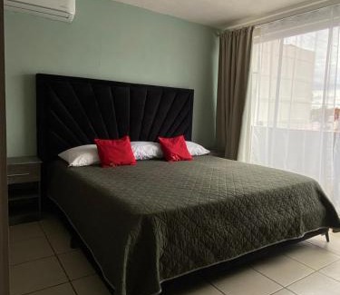 Leon Apartment | 1 VENATOR House Boutique