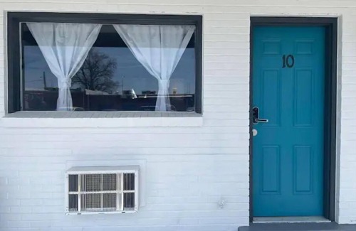 Morse Park Apartment | 10 Aspen Vintage Motel-EV Charge Available