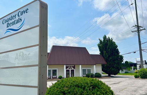 Sandusky Condo | 10 Beds-Sleeps 14-Erie Bluez Suite