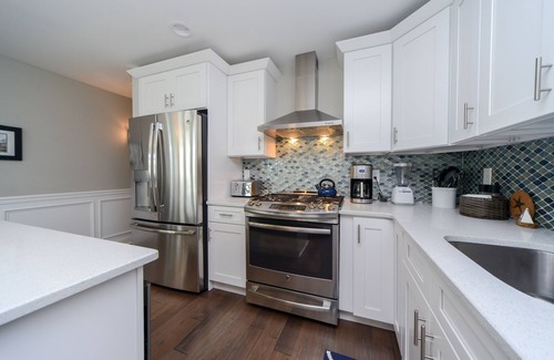 North End House | 10 BR/6 BA, Elevator, Wesley Ave, close to everything heart of OCNJ, sleeps 28