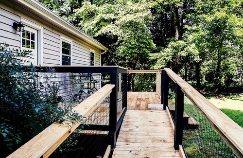Bryson City Cottage | *10% Discount off weekdays through Dec 23- New Reservations Only*