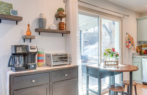 Lakewood House | 10 Mi to Dtwn Denver: Home w/Large Yard & Patio