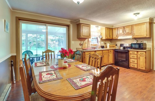 Albrightsville House | 10 Mi to Pocono Raceway: Cozy Albrightsville Home!