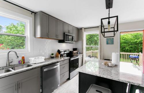 Birmingham House | 10 Min to Downtown-Modern in Magic City-Both Units