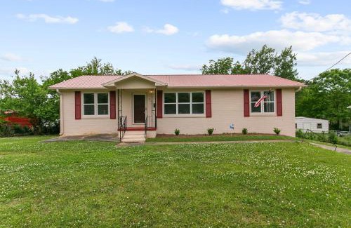 Birmingham House | 10 Min to Downtown-Modern in Magic City-Both Units