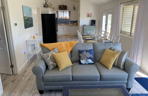 Jamaica Beach Cottage | 10 Min Walk to Beach, Cozy Family Home