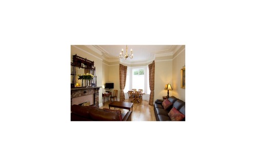 Dublin Apartment | 10 minute walk to Dublin Zoo and Phoenix Park