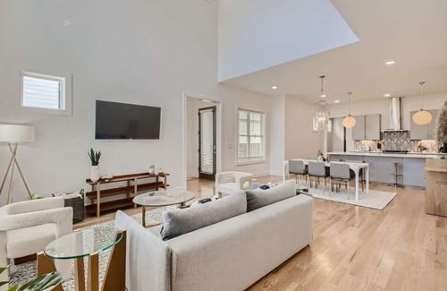 Berry Hill House | 10- Modern Escape- The Music City Collection