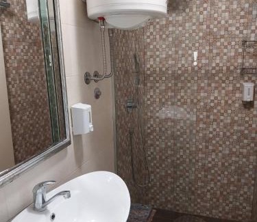 Palilula Apartment | 10 PERCENT OFF UNTIL 30TH OF SEPTEMBER Budget Apartment Balkanika