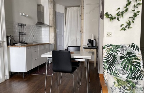 La Rochelle City Centre Apartment | 100 m From the Beach of Competition