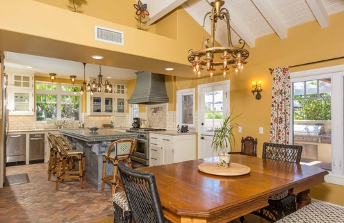 Del Mar House | 100 Yards To The Sand And Village Of Del Mar Close From This Craftsman Beauty