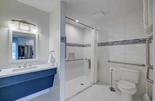 River District Apartment | 1003 Queen ADA & Pet Friendly Suite, 1st Floor Cove