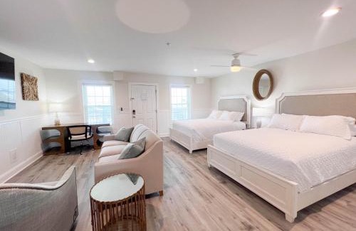 River District Apartment | 1004 Queen Pet Friendly Suite, 1st Floor Oasis