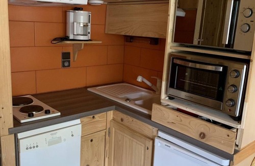 Champagny-en-Vanoise Apartment | 100m from ski slopes, Ground floor, balcony, tv, ski locker, 19m², Champagny-en-Vanoise