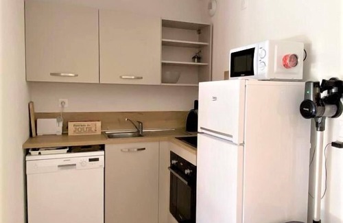 La Joue du Loup Apartment | 100m from ski slopes, Ground floor, terrace, balcony, parking, tv, 31m², La Joue du Loup