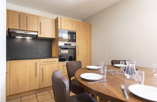 Val-Thorens Apartment | 100m from ski slopes, fitness, swimming pool, sauna, jacuzzi, hammam, balcony, tv, ski locker, 60m²
