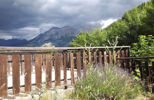 Pra Loup Apartment | 100m from ski slopes, 2nd floor, view ski slopes, balcony, tv, 32m², Pra Loup